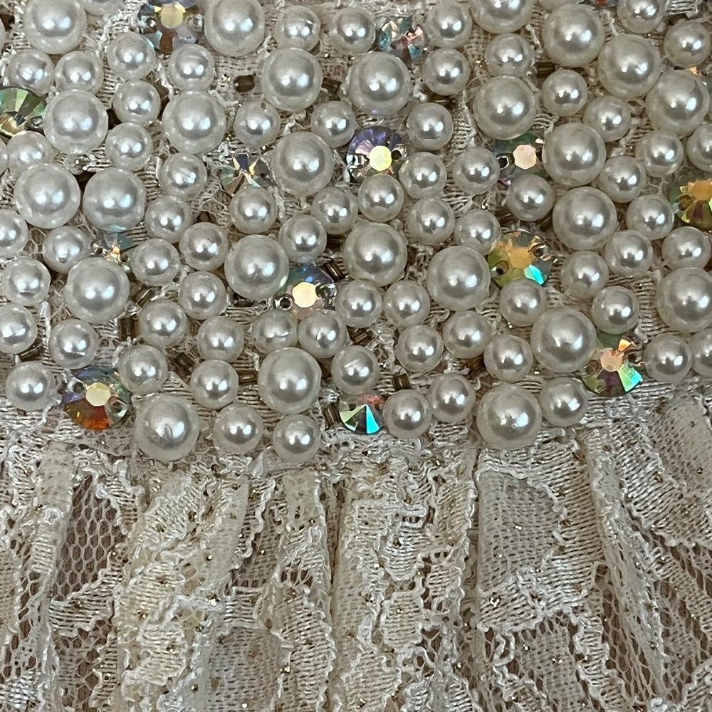 Cachet Dress For Homecoming, Bride, Prom, Lace & Pearl Beading Worn Once Size 16 - Picture 4 of 16